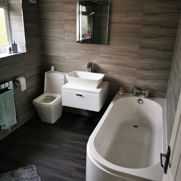 Chameleon-1 Bathroom Installation